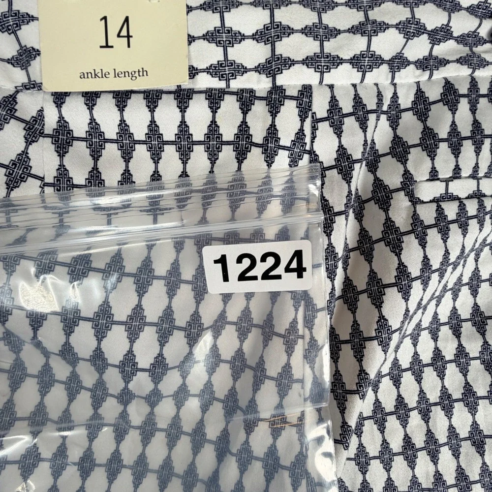 Cato Contemporary Womens 14 Ankle Pants Blue White Geometric Print New
